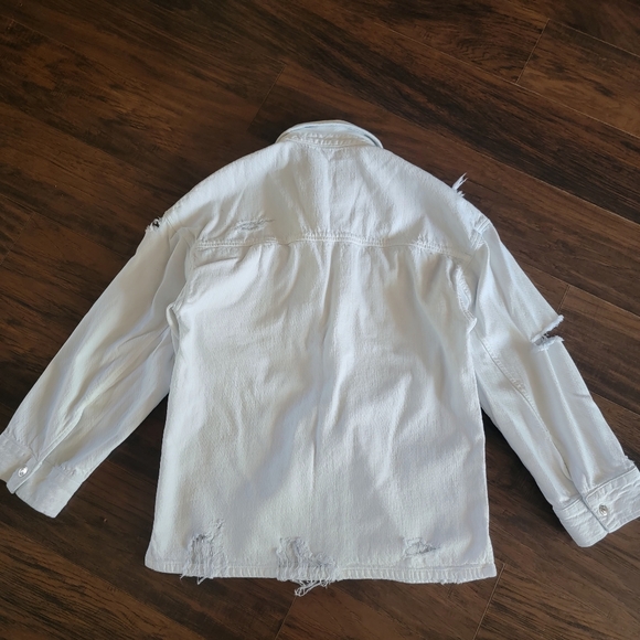 ZARA Oversized Distressed Relaxed Fit Denim Jacket Size Small Off-white‎ - Picture 6 of 15